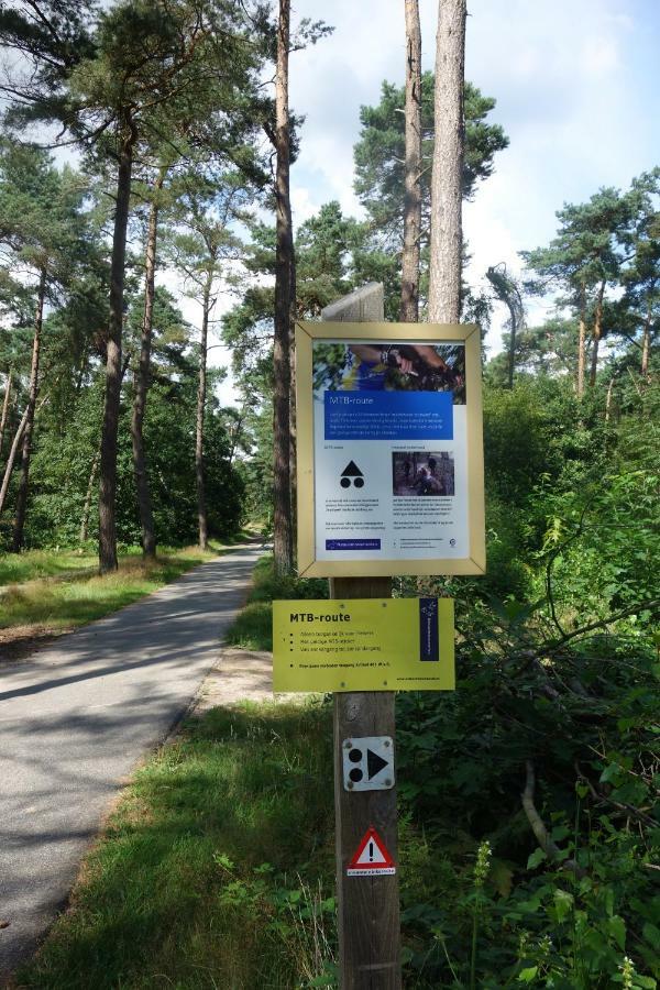 B&B Achterom Loon op Zand Exteriör bild